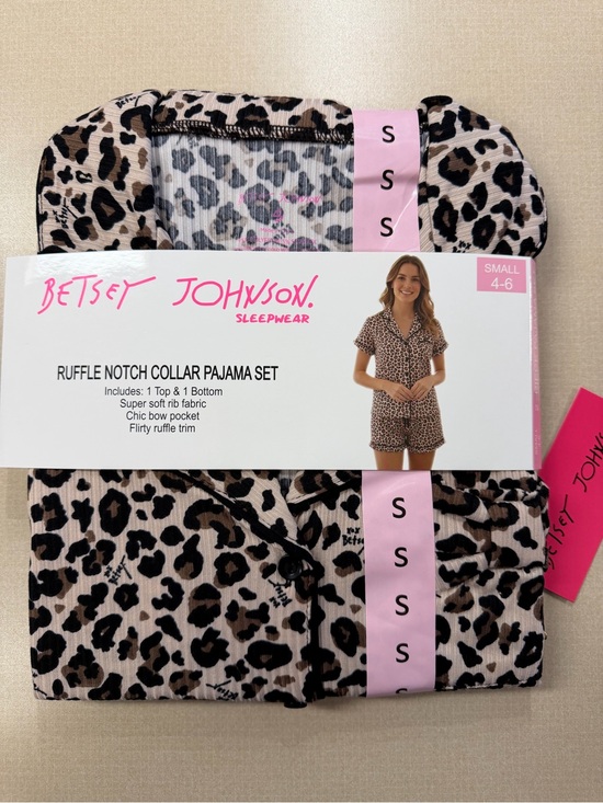 Betsey Johnson Other - Betsey Johnson Leopard Ruffle Notch Collar Pajama Set - size small